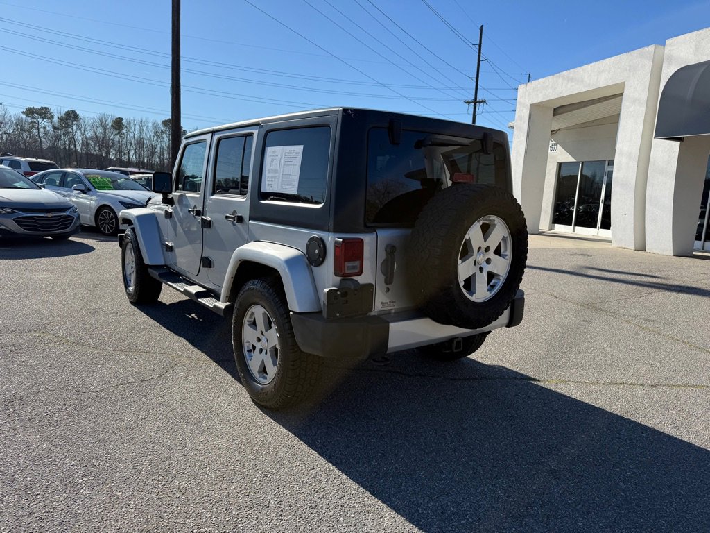 Used 2012 Jeep Wrangler Unlimited Sahara w/ Connectivity Group AWD/4WD image 3