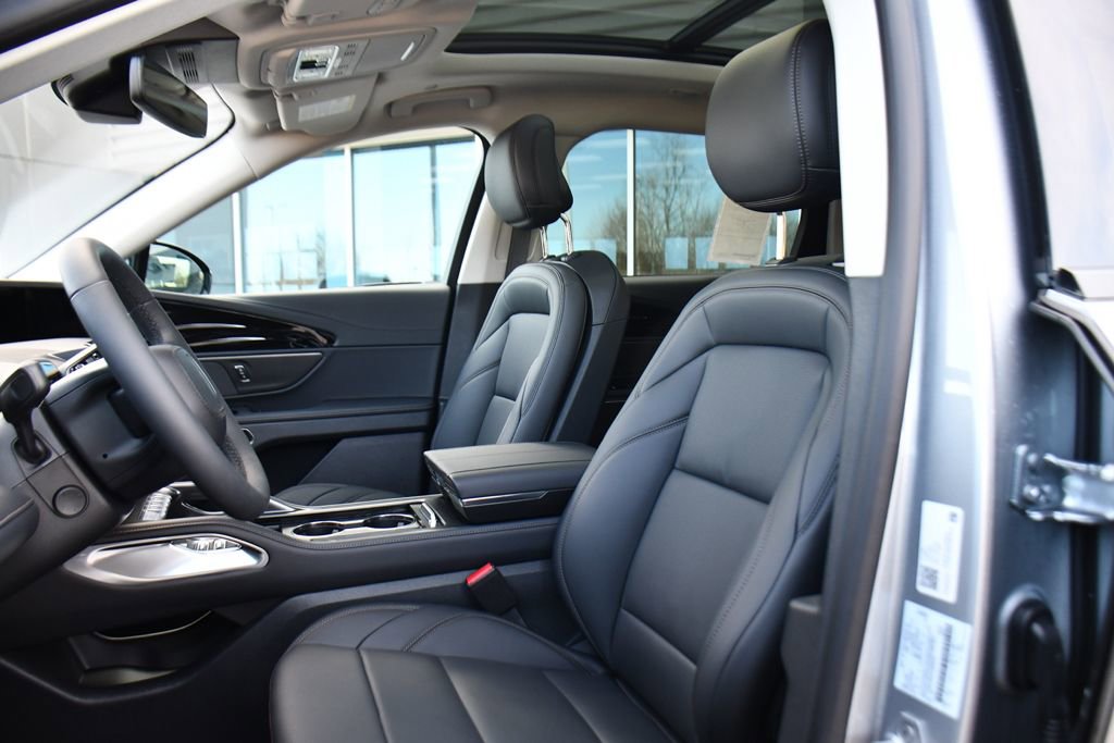 New 2026 Lincoln Nautilus Premier w/ Equipment Group 102A AWD/4WD image 13