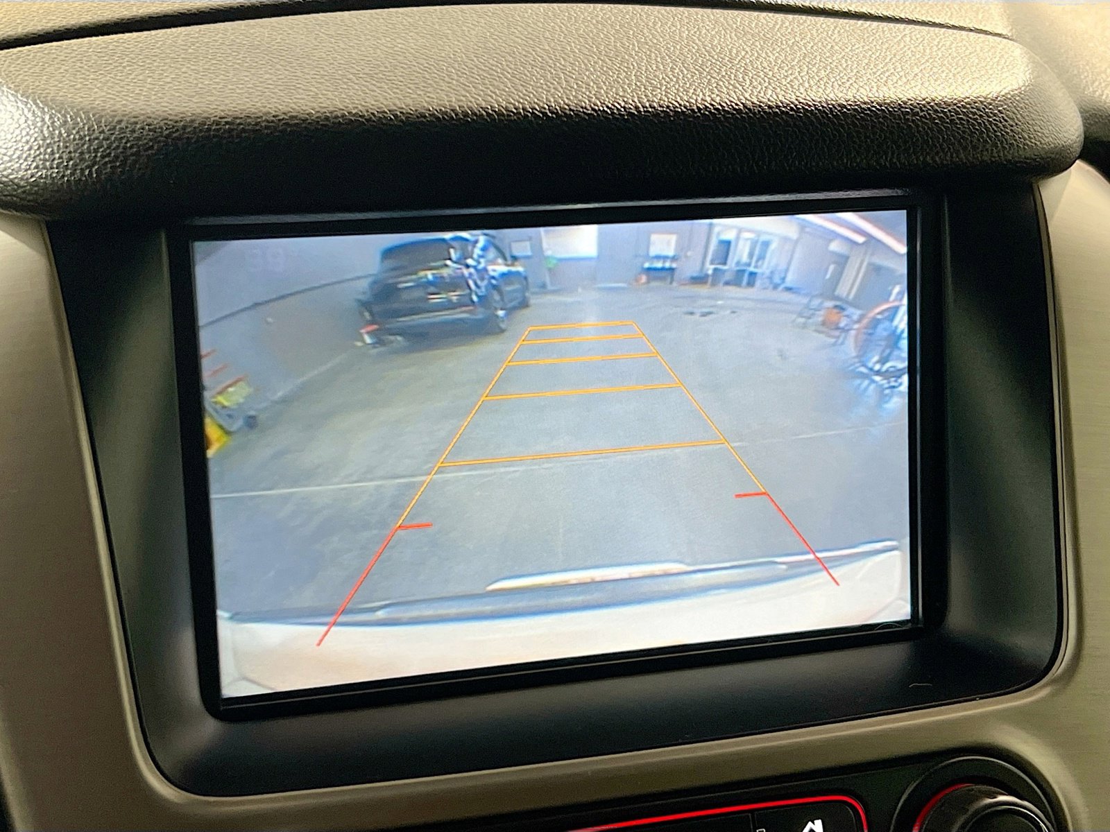 Used 2015 GMC Yukon XL Denali image 10