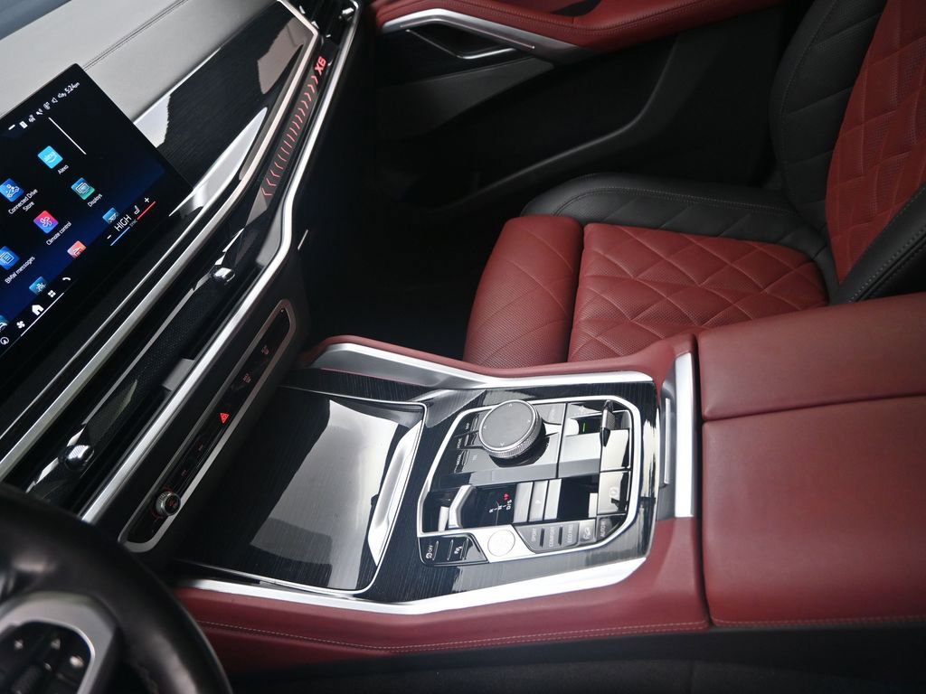 Used 2024 BMW X6 xDrive40i w/ Premium Package image 19