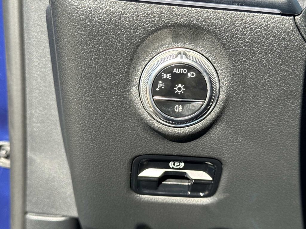 New 2026 Mercedes-Benz C 43 AMG 4MATIC Sedan image 29