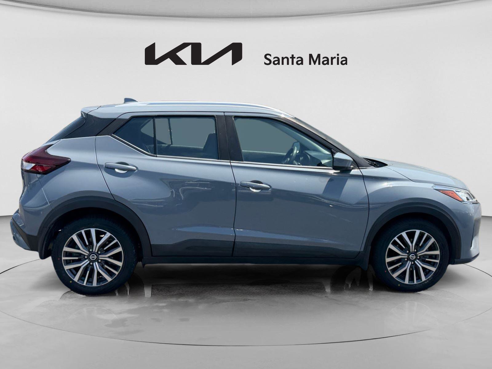 Used 2021 Nissan Kicks SV FWD image 9