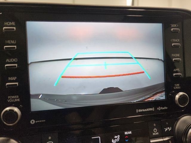 Used 2022 Toyota Highlander Bronze Edition image 3