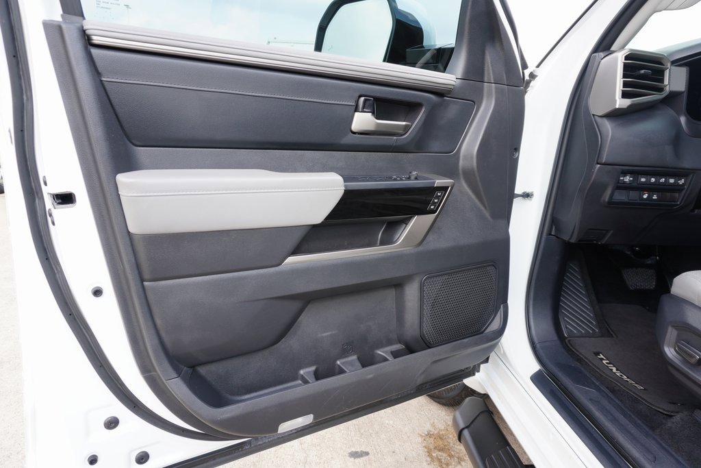 Used 2024 Toyota Tundra Limited image 8