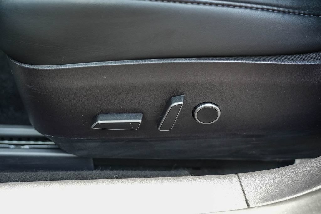 Used 2022 Tesla Model 3 Long Range AWD/4WD image 26