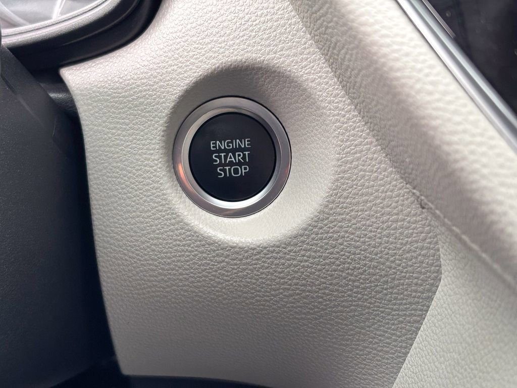 Certified 2023 Toyota Corolla Cross LE image 26