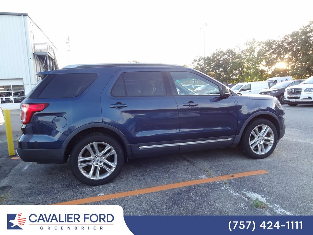 Used 2016 Ford Explorer XLT w/ Equipment Group 202A AWD/4WD image 6