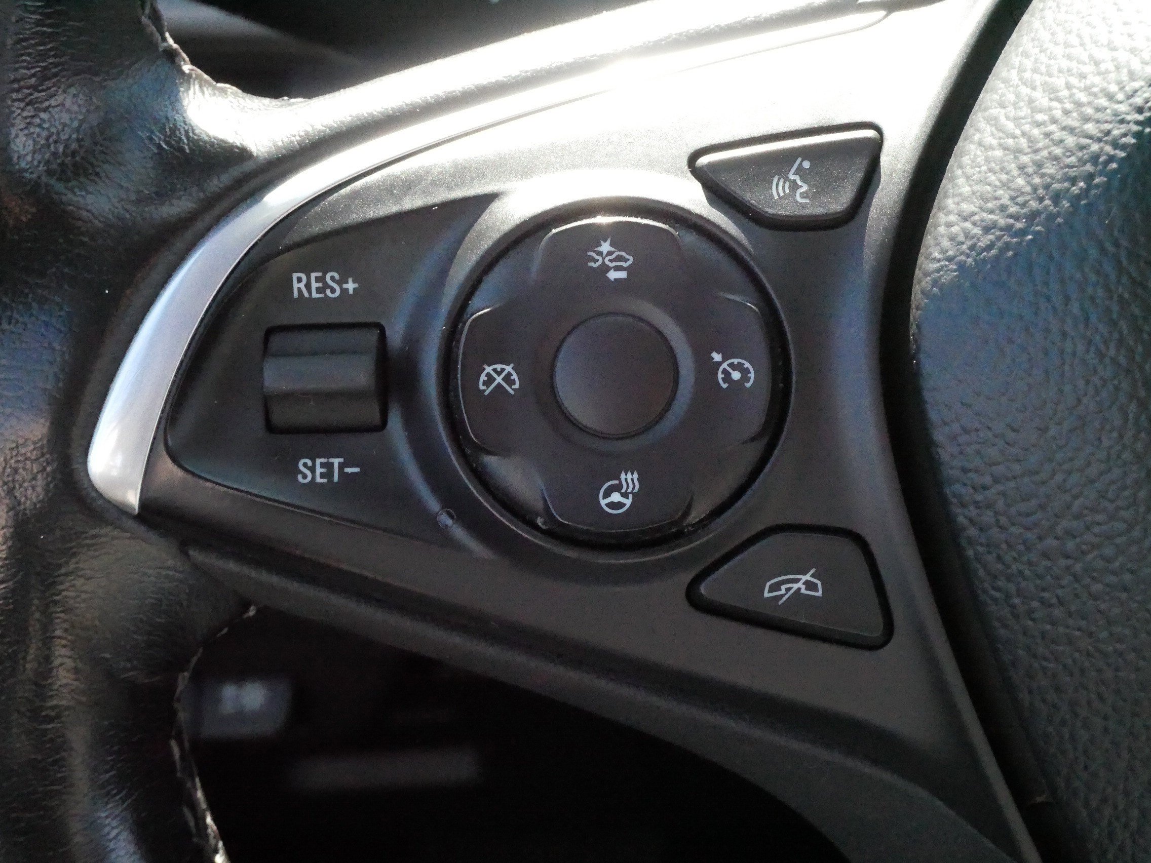 Used 2019 Buick Envision Premium w/ Driver Confidence Package image 25