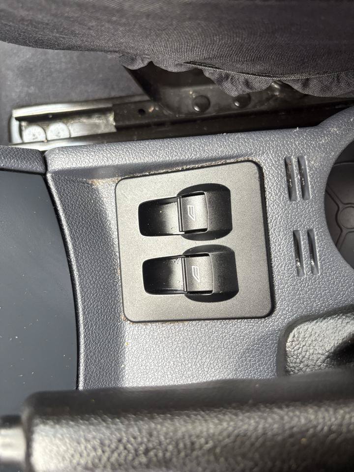 Used 2010 Ford Transit Connect XLT FWD image 43