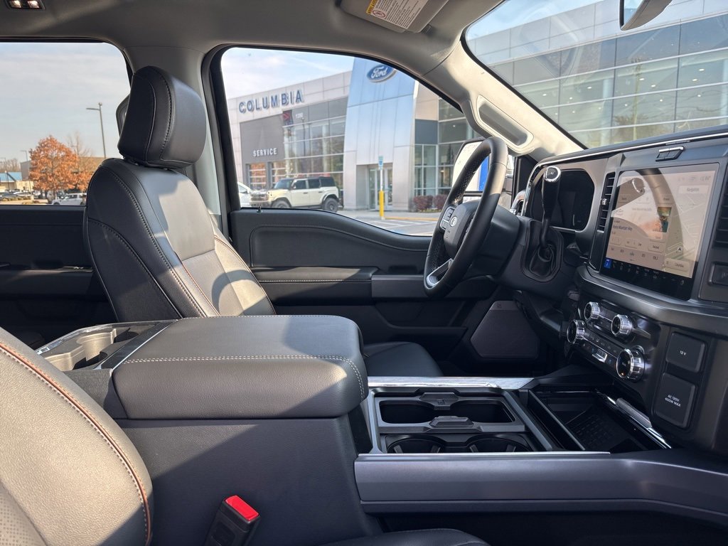 New 2025 Ford F250 Lariat w/ Chrome Package image 15