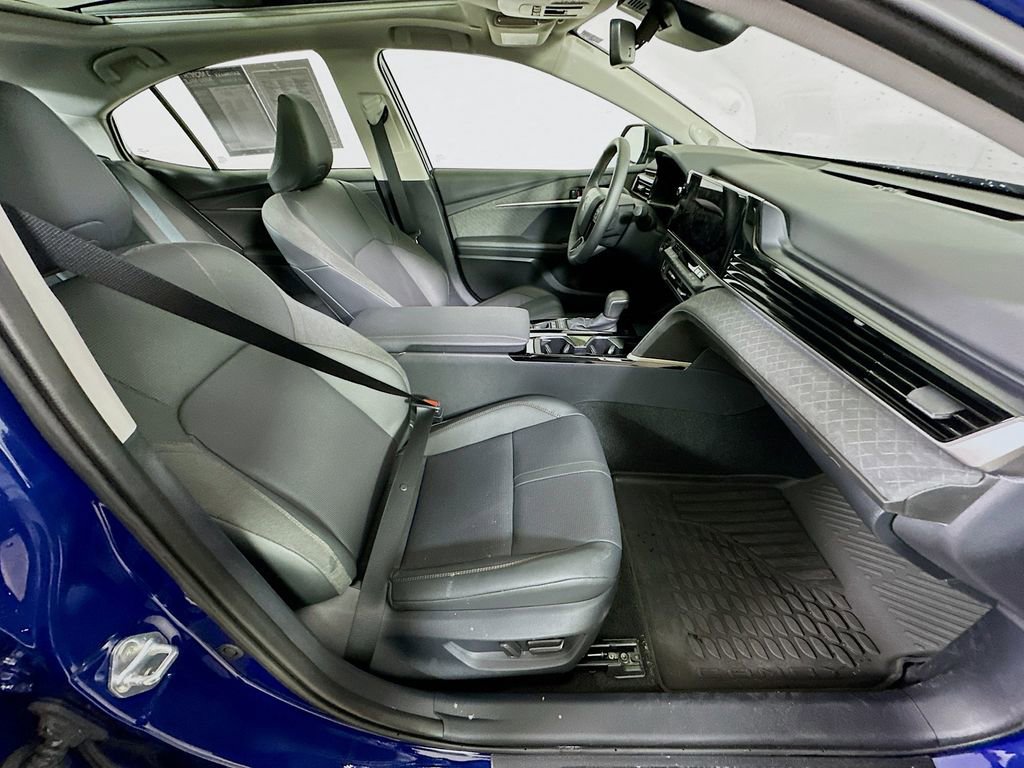 Used 2025 Toyota Camry XLE w/ Premium Package image 12