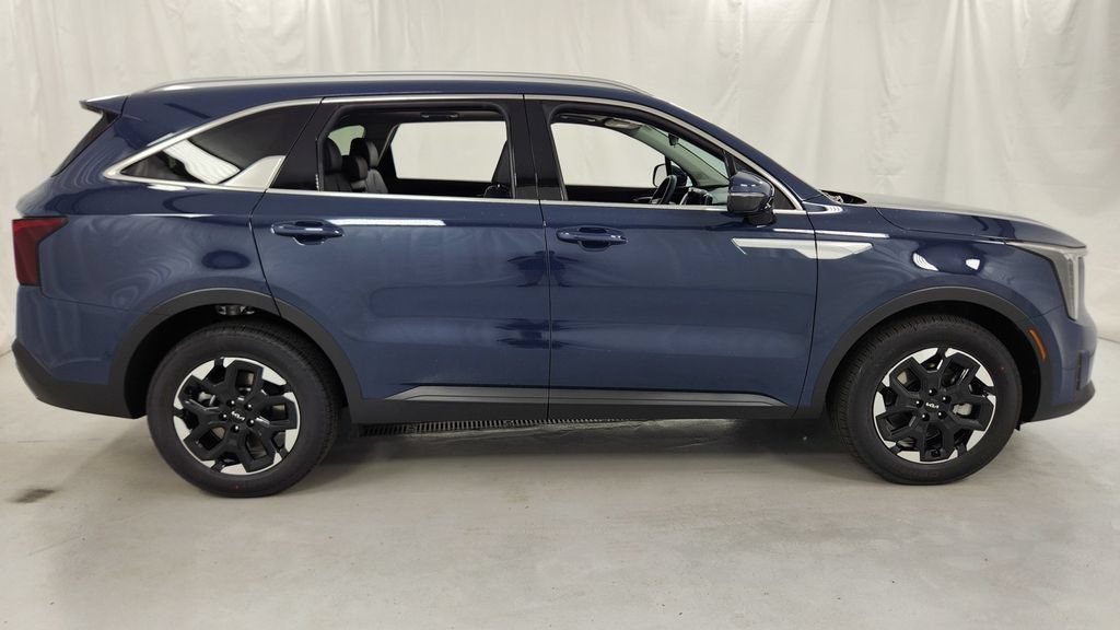 New 2026 Kia Sorento S w/ S Panoramic Sunroof Package FWD image 2
