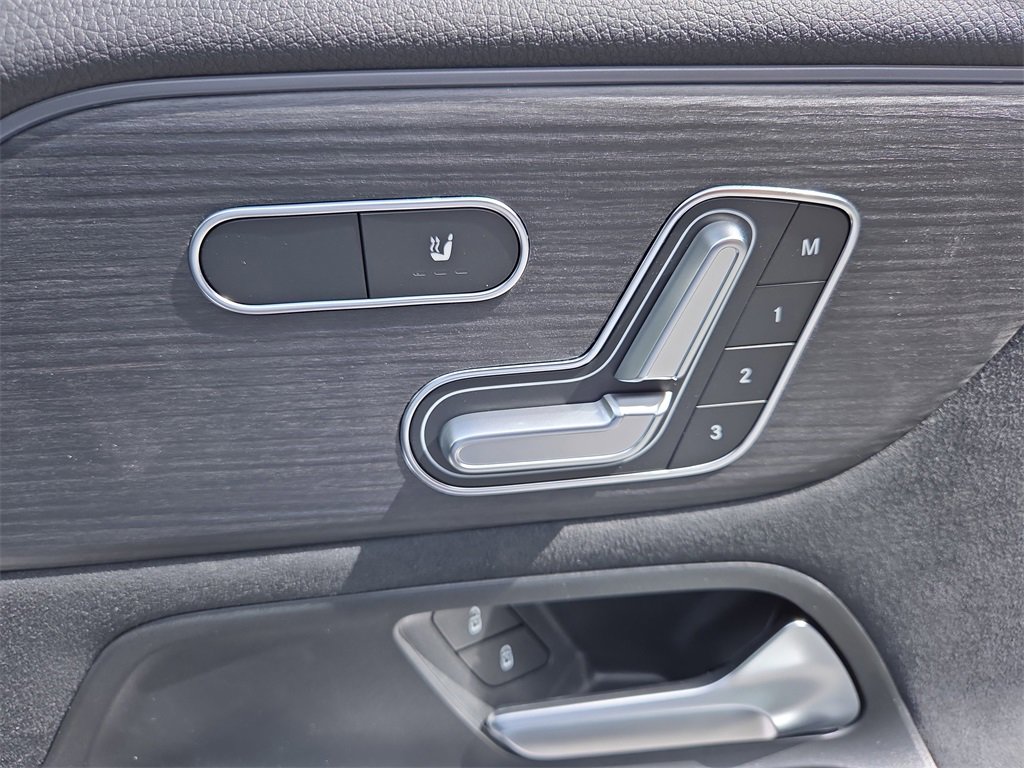 New 2026 Mercedes-Benz GLA 250 4MATIC image 17