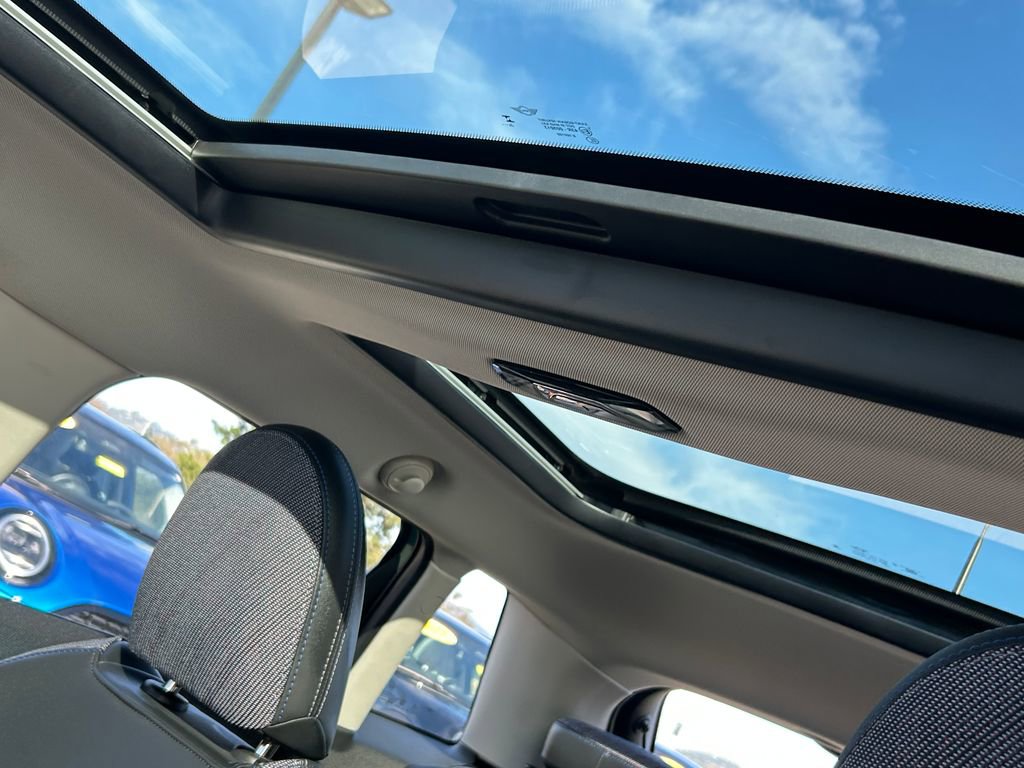 Used 2025 MINI Cooper S image 16