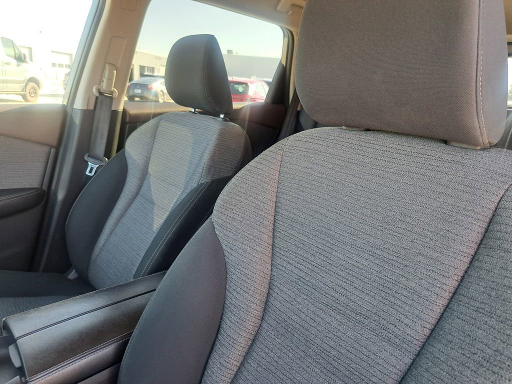 Used 2022 Nissan Rogue SV image 19