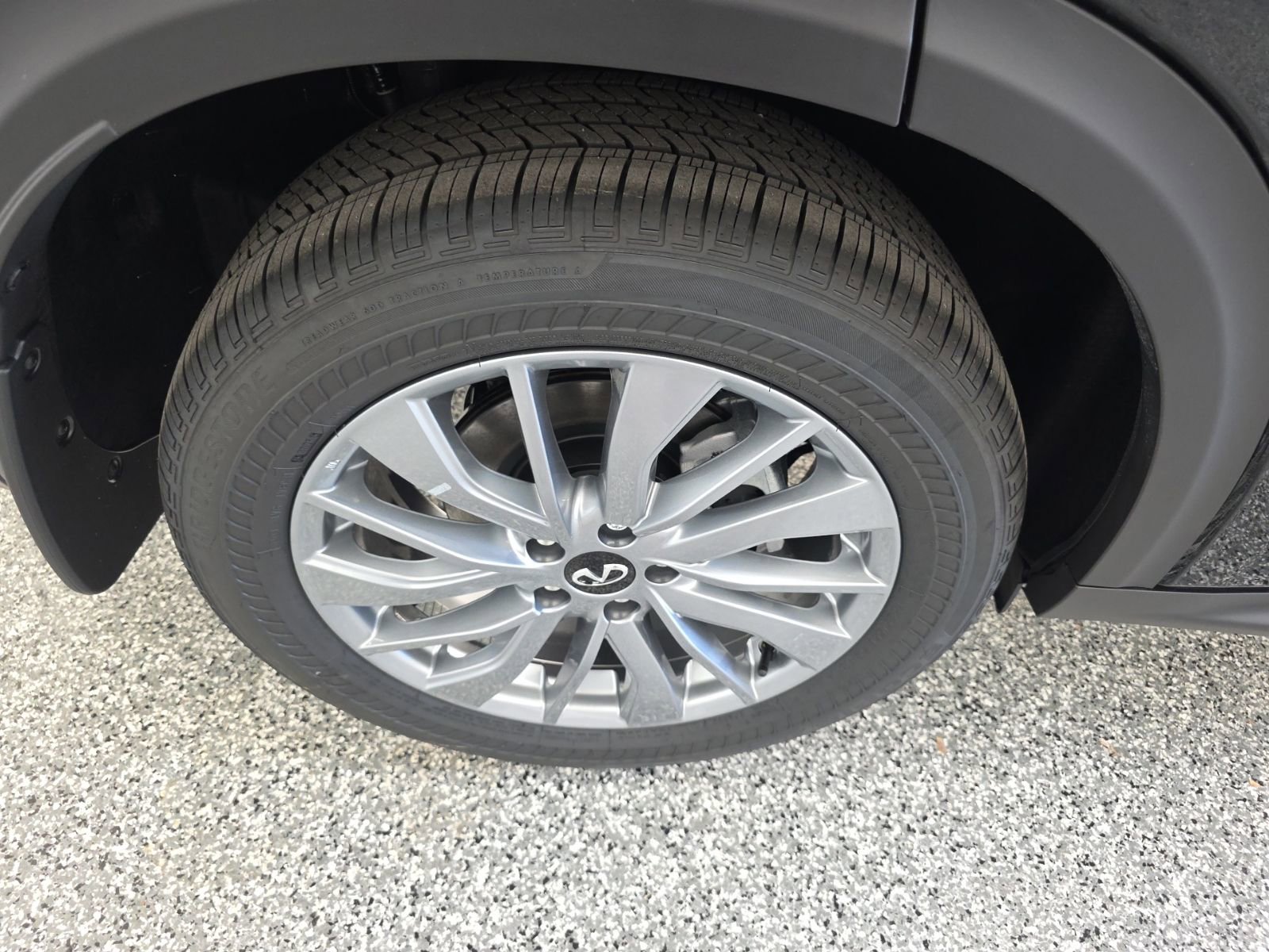 New 2025 INFINITI QX50 Pure image 12