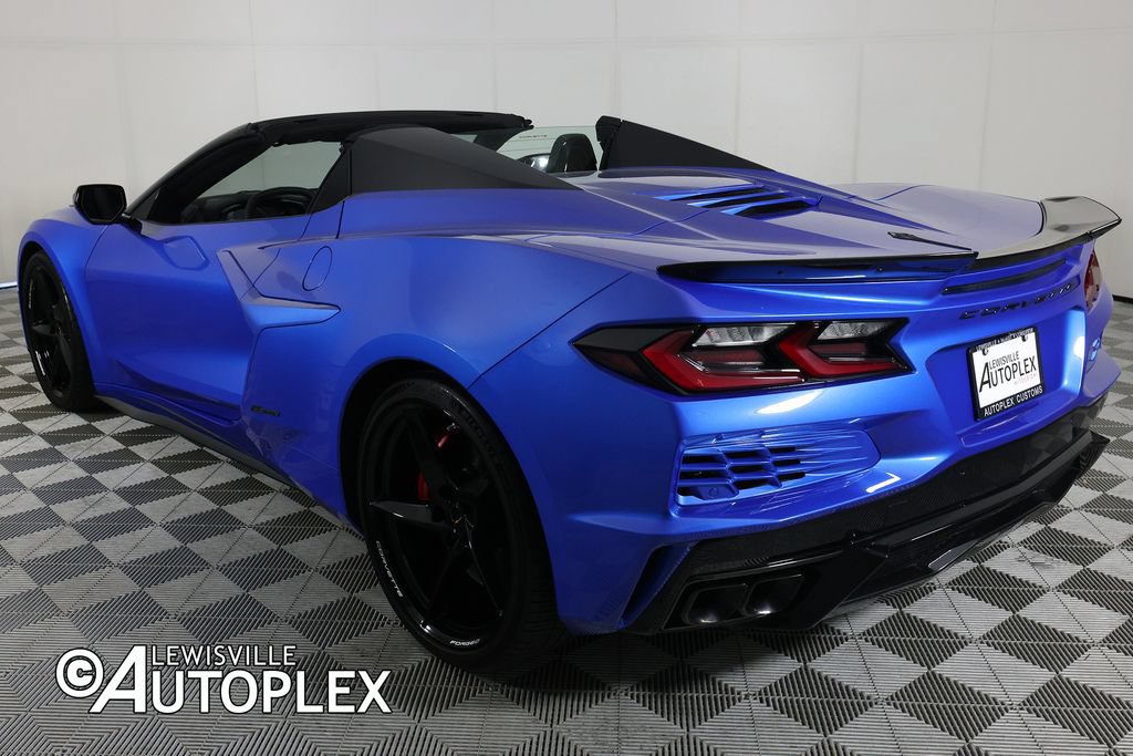 Used 2025 Chevrolet Corvette E-Ray w/ Stealth Interior Trim Package AWD/4WD image 8