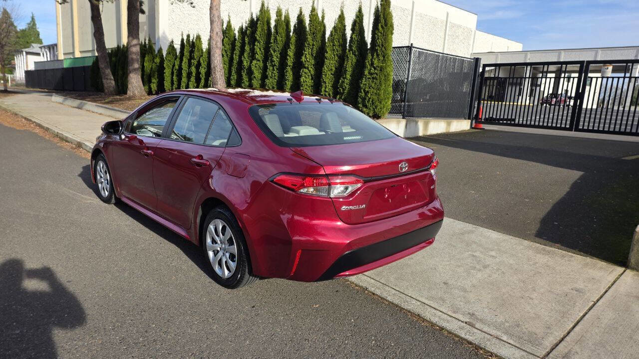Used 2022 Toyota Corolla LE image 7