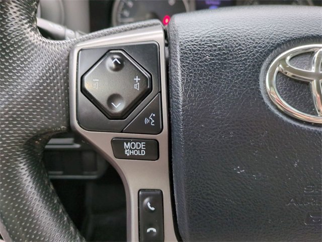Used 2016 Toyota Tacoma SR5 w/ SR5 Appearance Package (SN) image 23