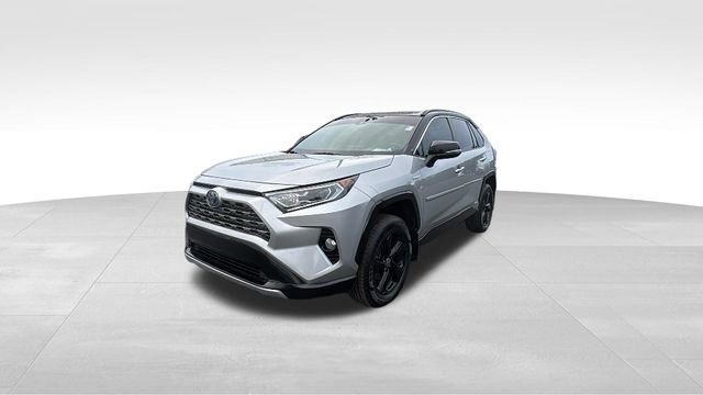 Used 2021 Toyota RAV4 XSE image 3