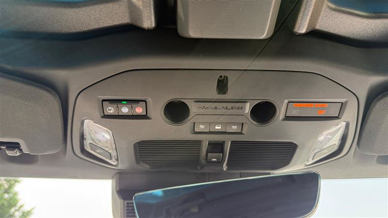 Used 2025 GMC Hummer EV 3X w/ LPO, Illumination Package AWD/4WD image 44