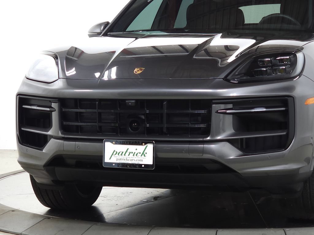 Used 2025 Porsche Cayenne E-Hybrid AWD/4WD image 12