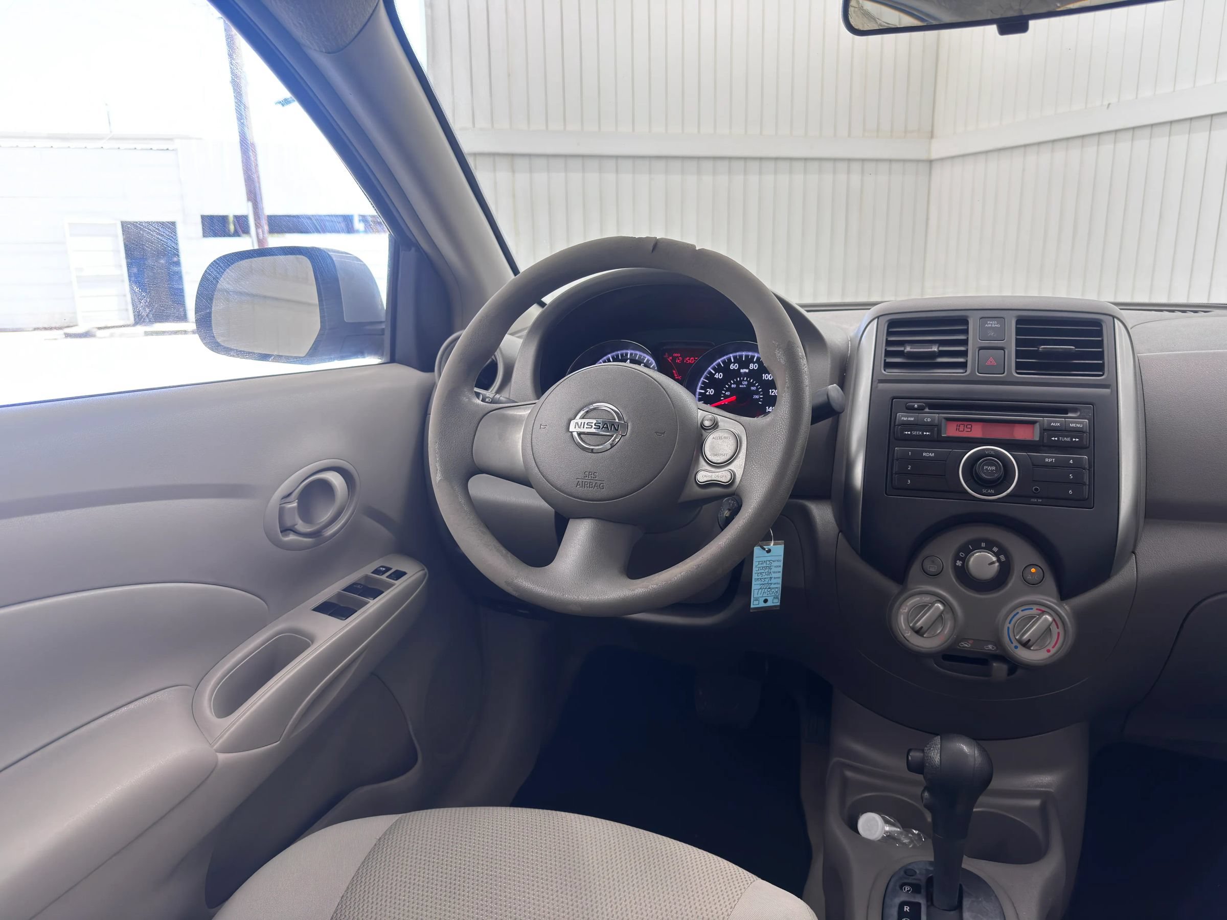 Used 2012 Nissan Versa SV FWD image 15