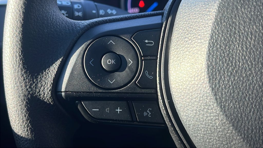 Used 2024 Toyota RAV4 AWD Hybrid image 19