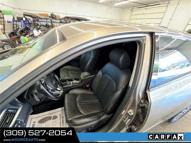 Used 2019 Kia Optima EX image 17