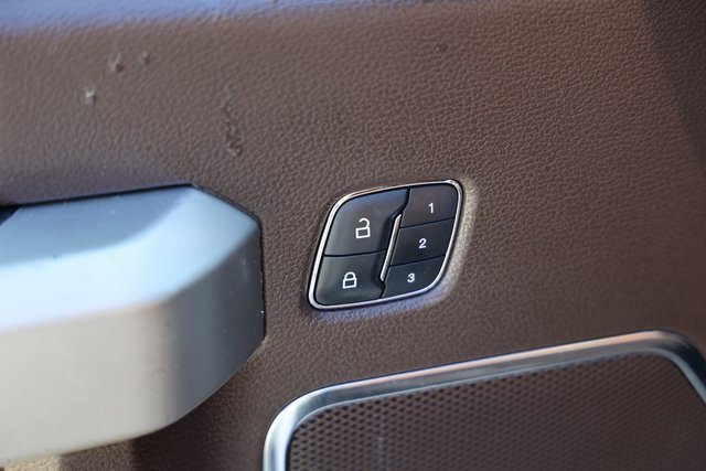 Used 2019 Ford F150 King Ranch image 15