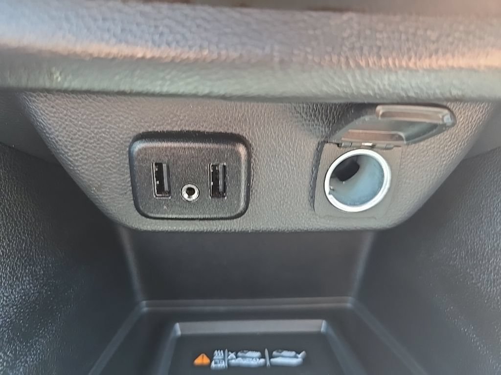 Certified 2023 Chevrolet Traverse LT AWD/4WD image 17