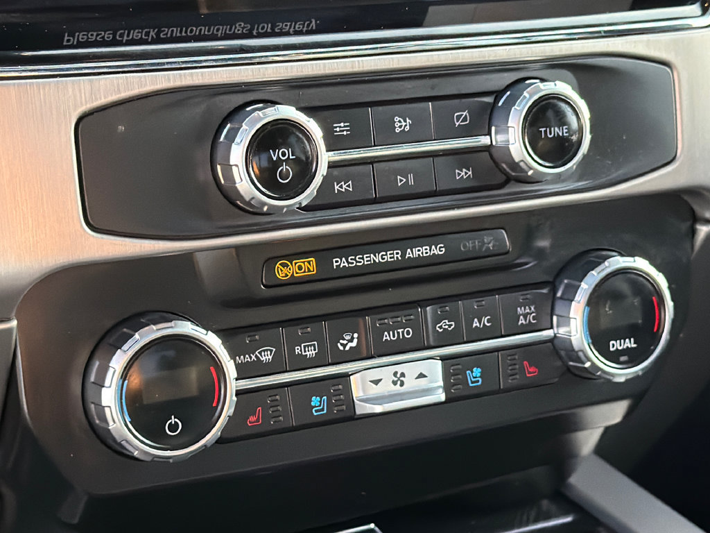 Used 2022 Ford F250 Platinum w/ Tremor Off-Road Package AWD/4WD image 18
