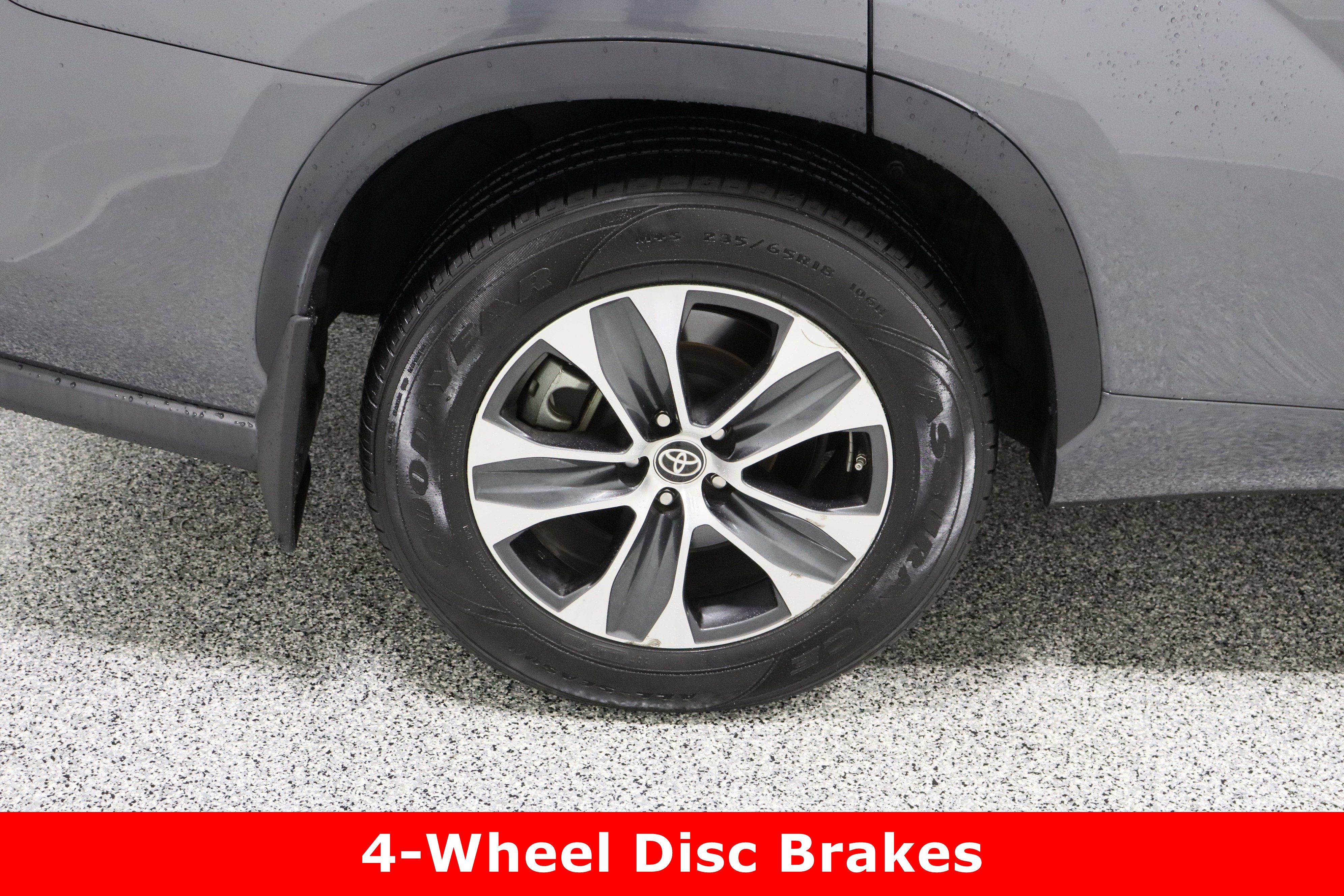 Used 2022 Toyota Highlander XLE image 6