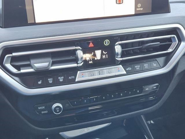 Used 2024 BMW X3 xDrive30i w/ Convenience Package image 16