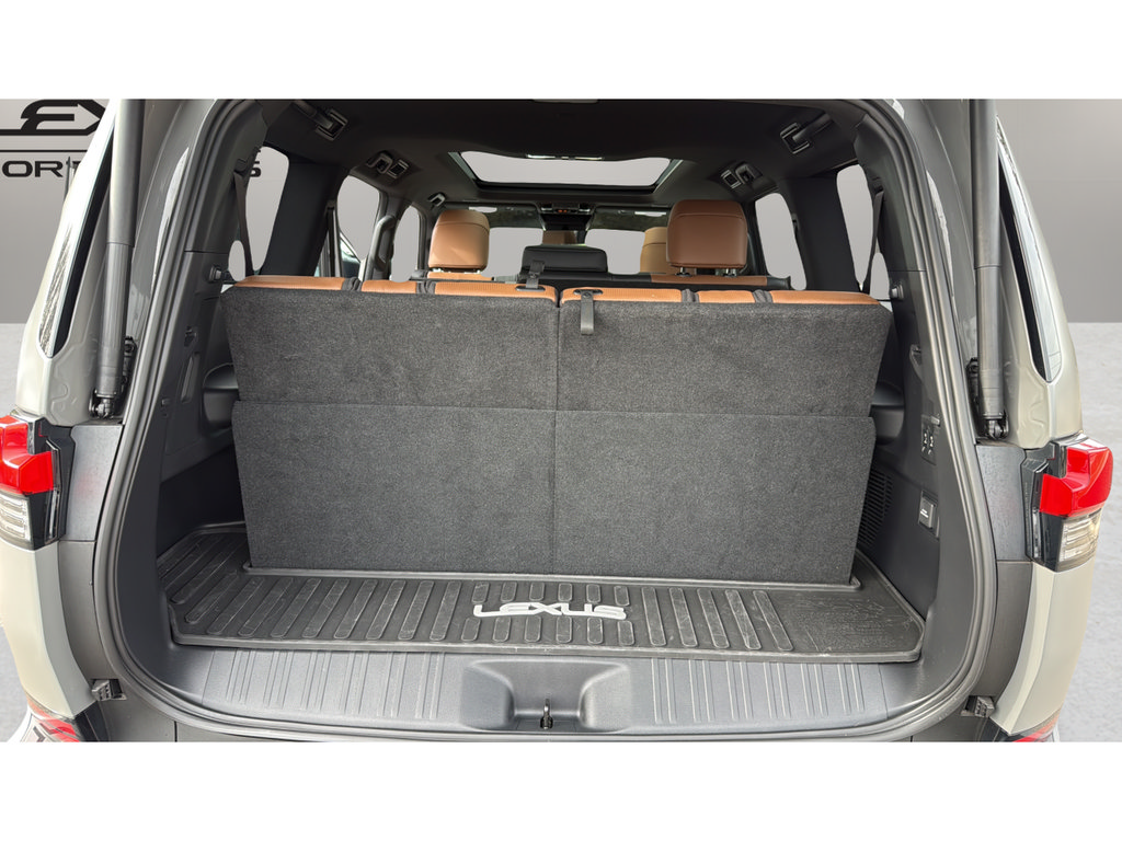 Used 2024 Lexus GX 550 w/ Accessory Package (2T) AWD/4WD image 21