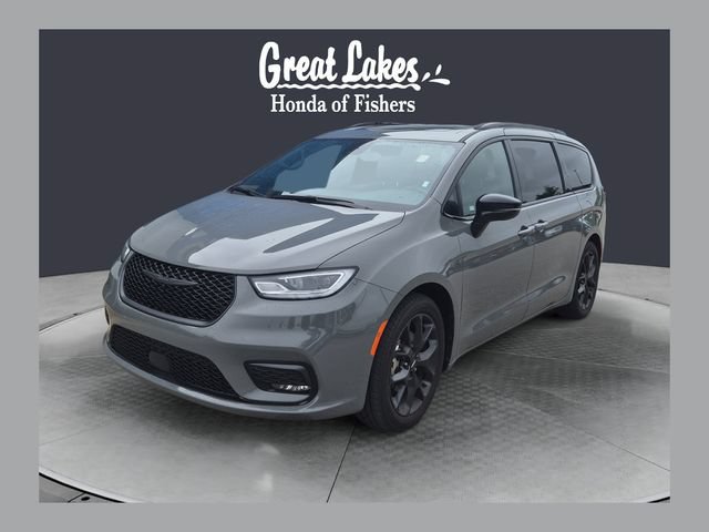 Used 2025 Chrysler Pacifica Limited