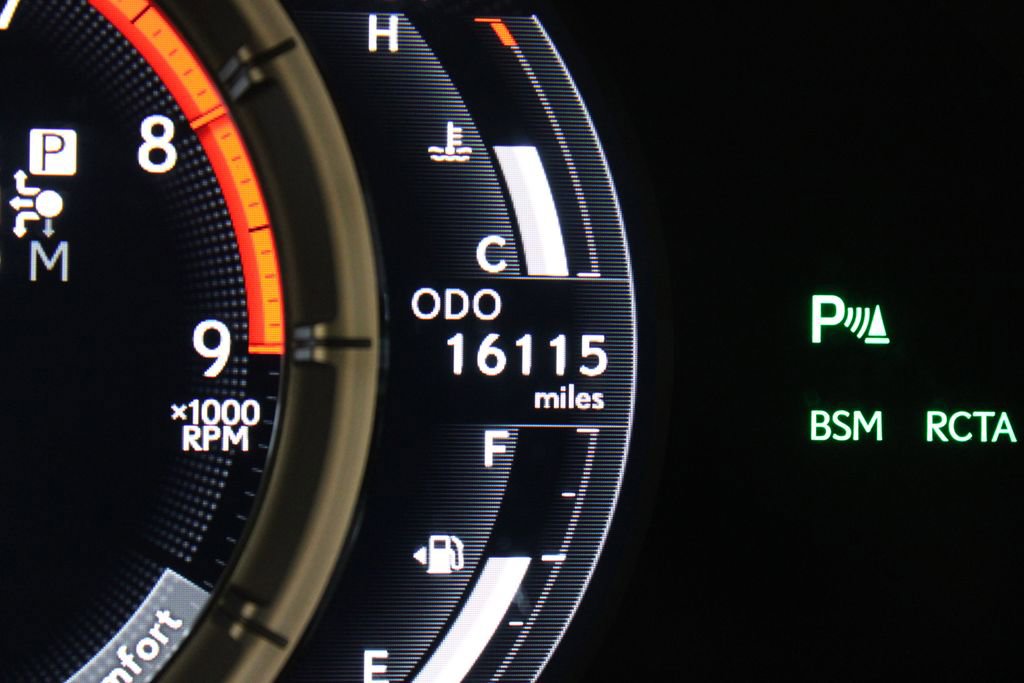 Used 2025 Lexus LC 500 Convertible w/ Bespoke Build Package RWD image 11