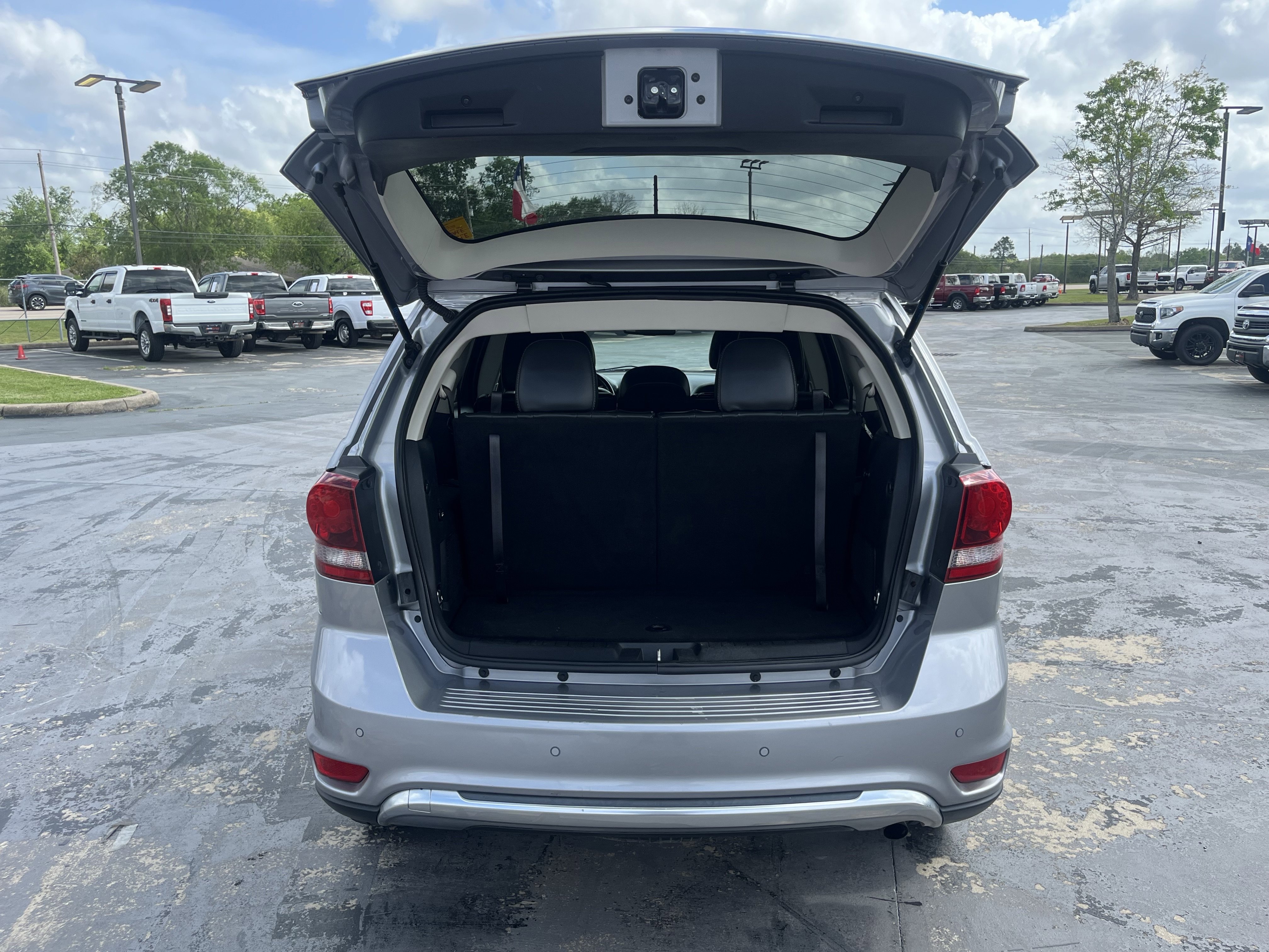 Used 2020 Dodge Journey Crossroad w/ Popular Equipment Group image 12