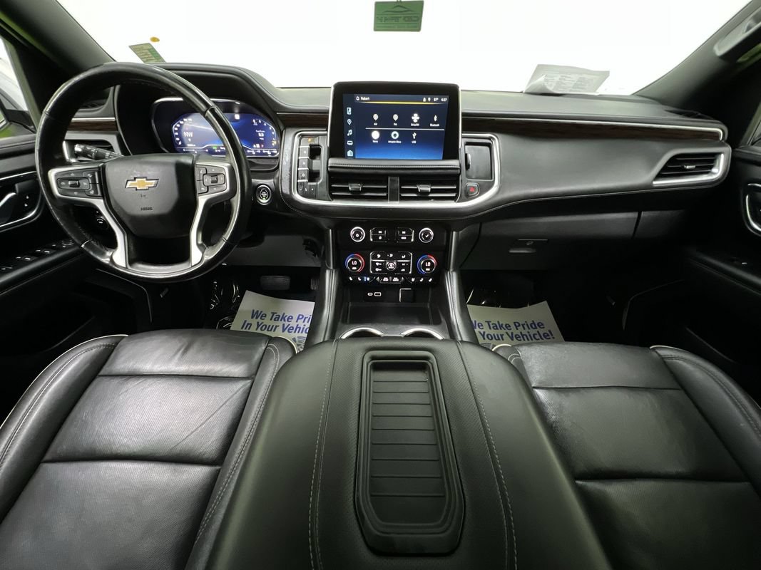 Used 2022 Chevrolet Suburban Premier AWD/4WD image 18