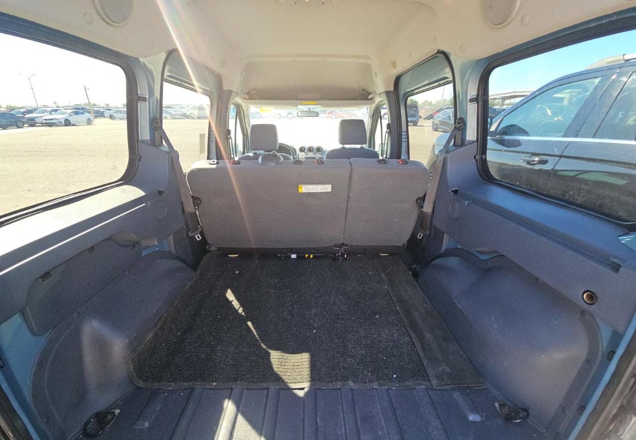 Used 2012 Ford Transit Connect XLT Premium FWD image 16