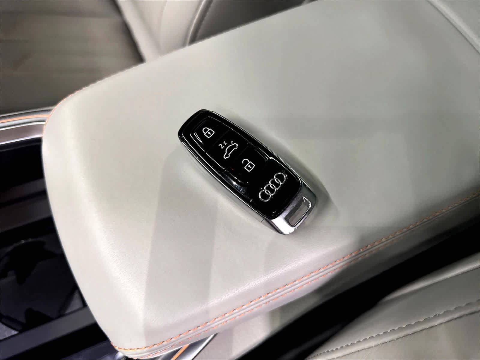 Used 2024 Audi Q8 e-tron Premium Plus AWD/4WD image 13