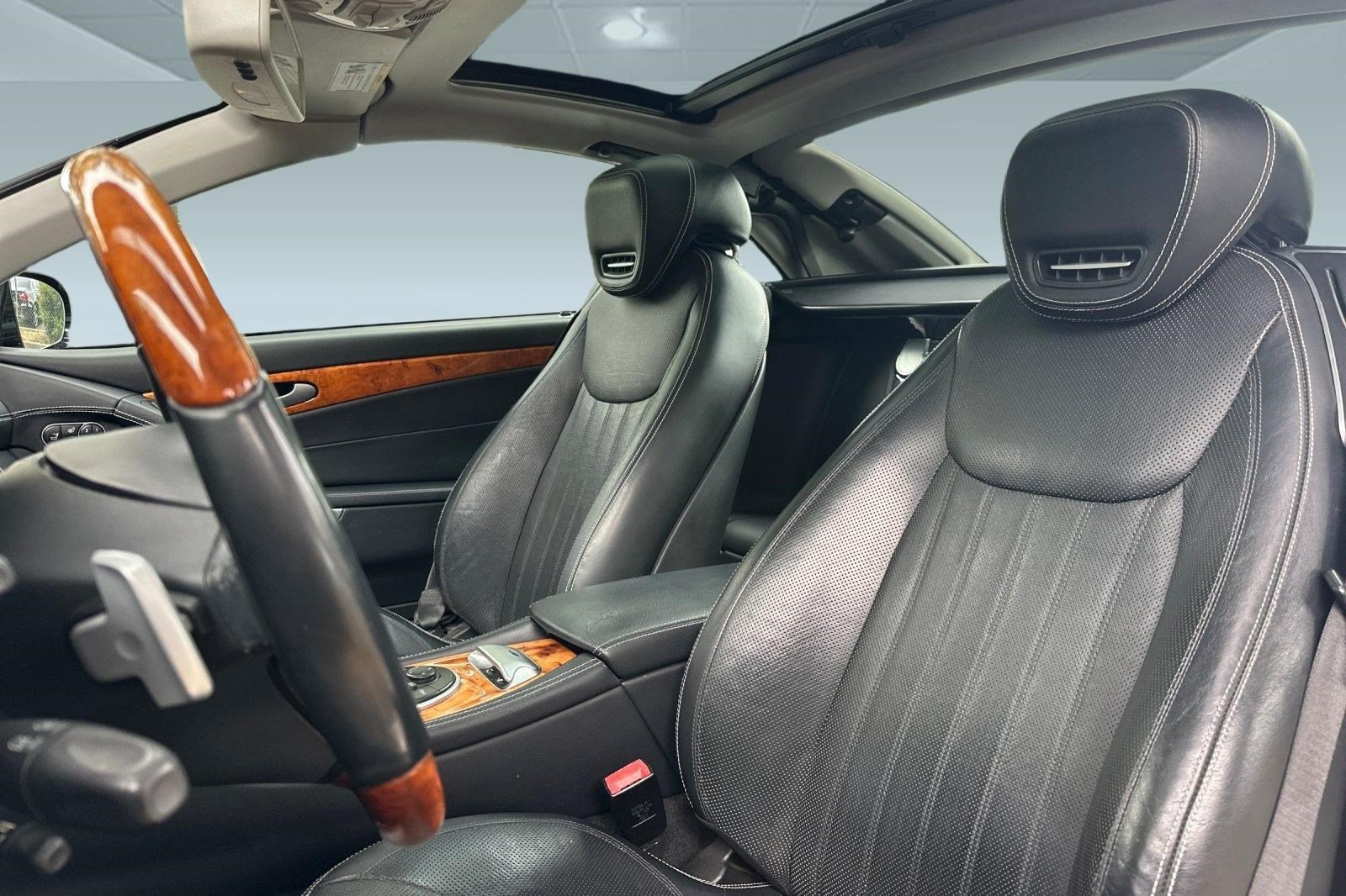 Used 2012 Mercedes-Benz SL 550 image 25