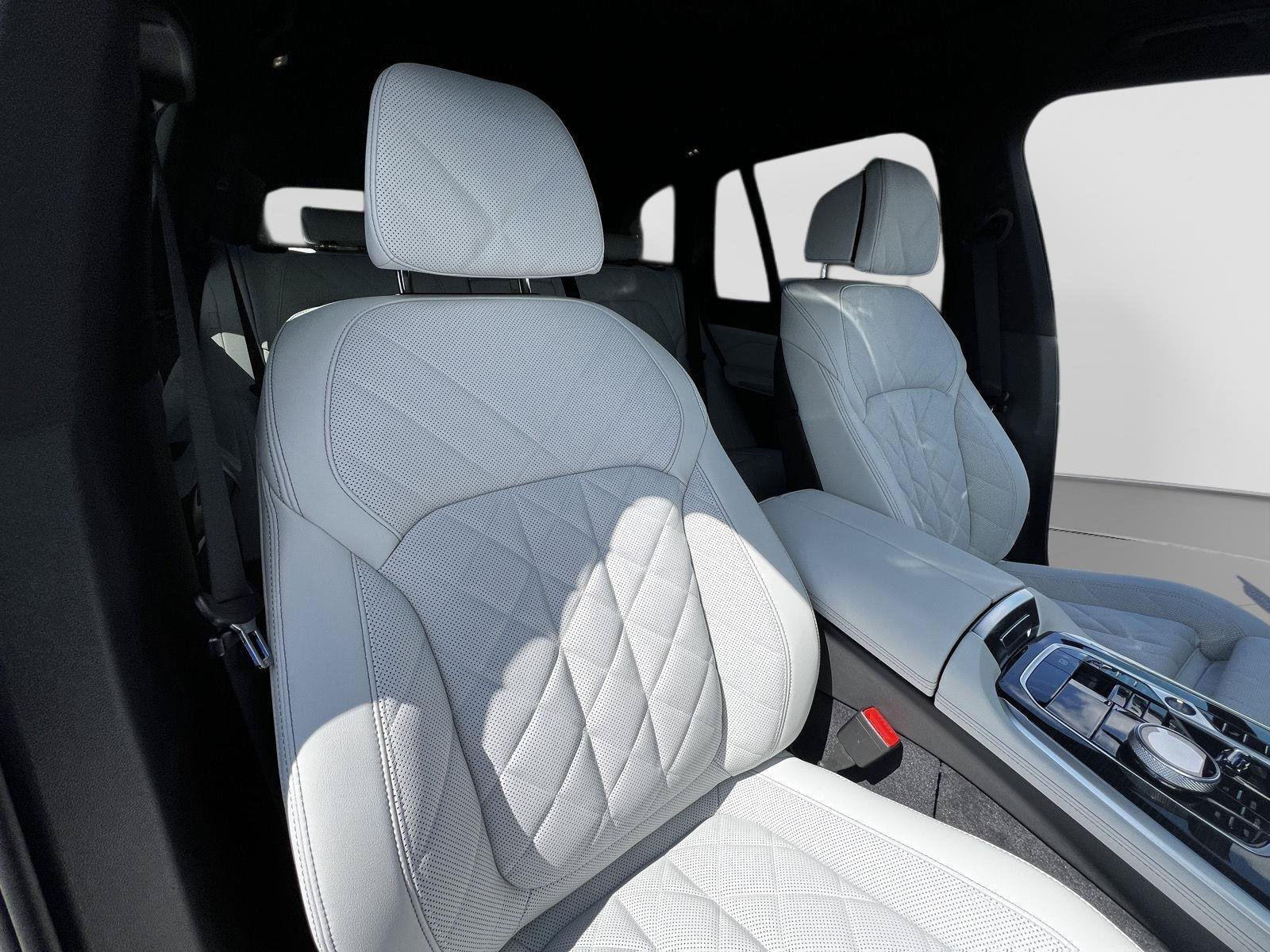 New 2026 BMW X5 xDrive40i w/ Executive Package AWD/4WD image 22