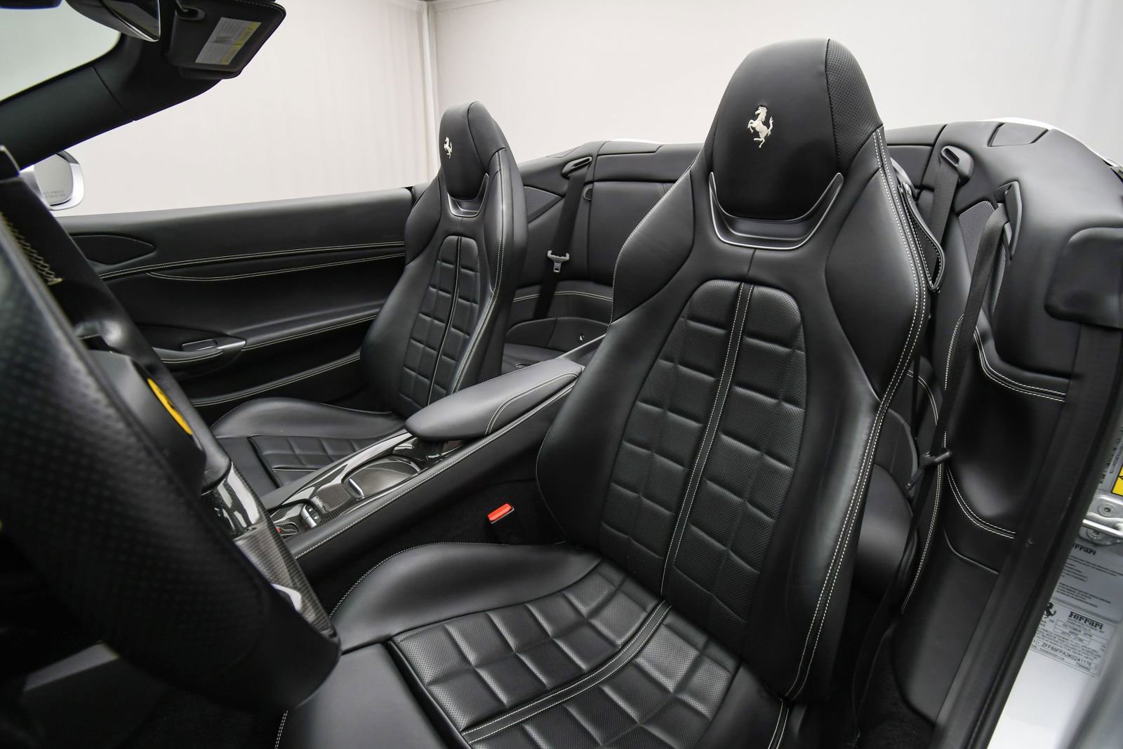 Used 2019 Ferrari Portofino image 58