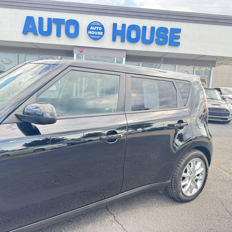 Used 2014 Kia Soul FWD image 10