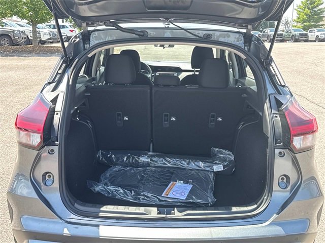 New 2025 Nissan Kicks Play S image 12