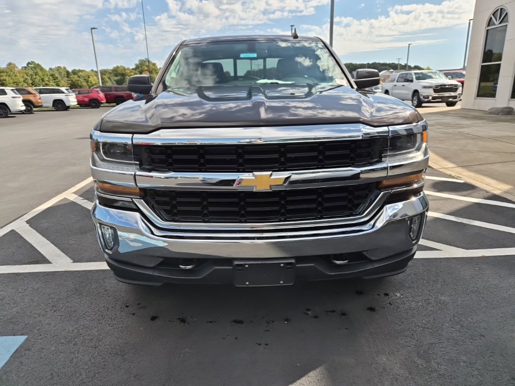 Used 2018 Chevrolet Silverado 1500 LT w/ All Star Edition AWD/4WD image 7