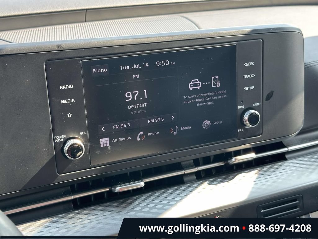 Certified 2024 Kia Carnival LX FWD image 23