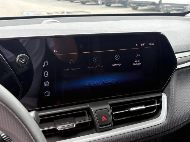 Used 2025 Chevrolet TrailBlazer LS w/ LS Convenience Package FWD image 16