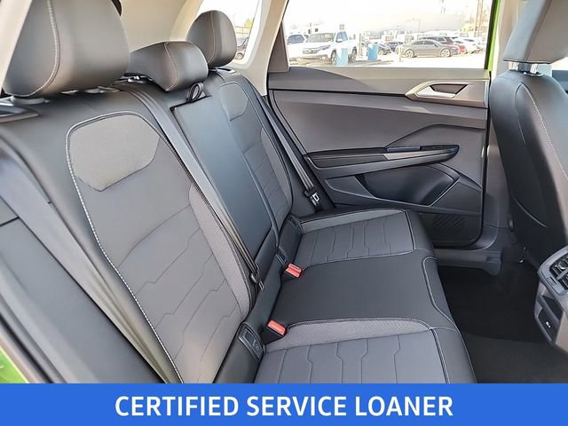 New 2025 Volkswagen Taos SE image 17